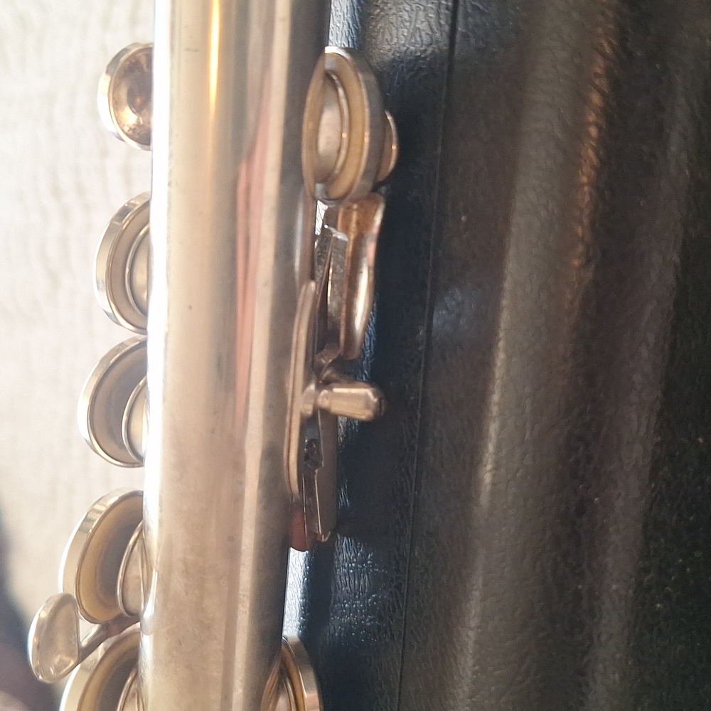 Vintage Armstrong Flute Silver Flute with Case Needs Polishing & Servicing - Picture 13 of 16